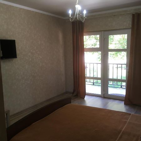 Sofell Hotel Pizunda Esterno foto