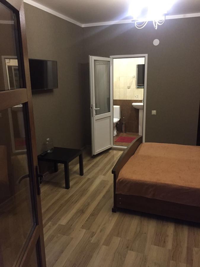 Sofell Hotel Pizunda Esterno foto